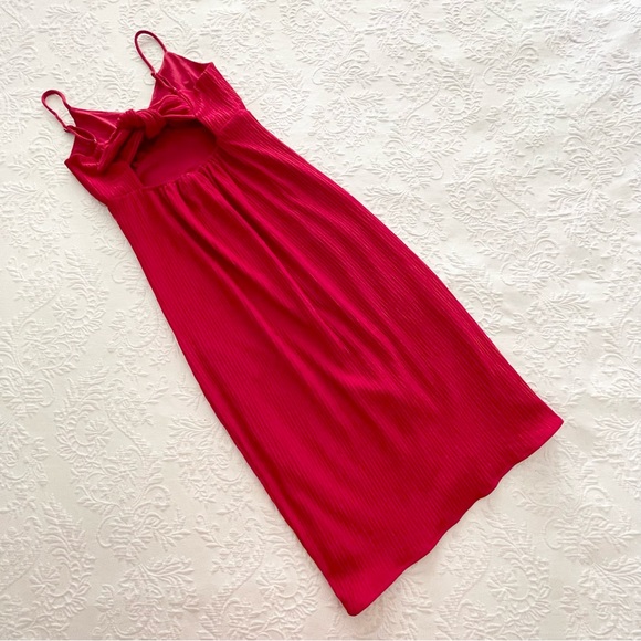 NWOT Lulus View and I Bright Red Tie-Back Faux-Wrap Midi Dress XSmall - Picture 5 of 8